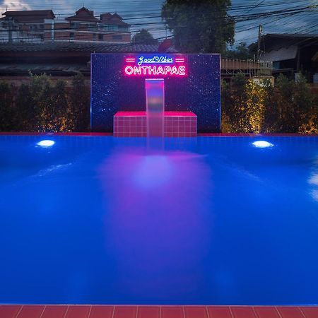 On Thapae Gate Chiangmai Hotel Chiang Mai Eksteriør billede